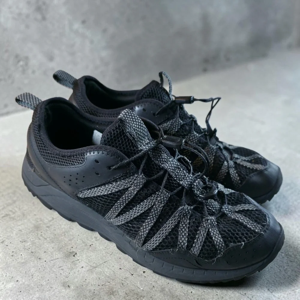 Merrell Trail Running Shoes Mens Size 10.5 Black Hiking J036109 Mesh Sneakers